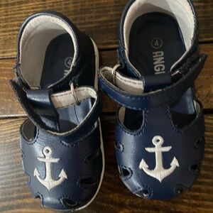 L’amour Infant Sandal Size 4